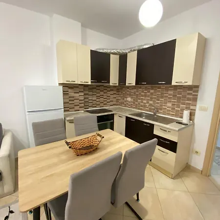 Downtown Comfort Tirana Apartment *